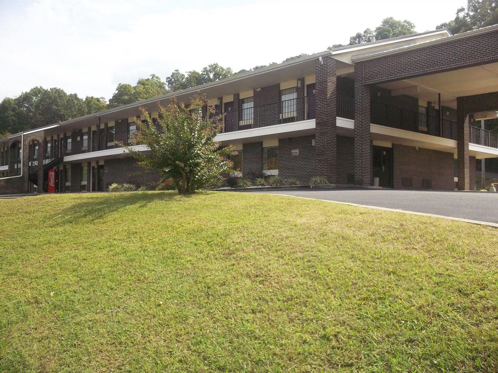 Days Inn Guntersville Bagian luar foto