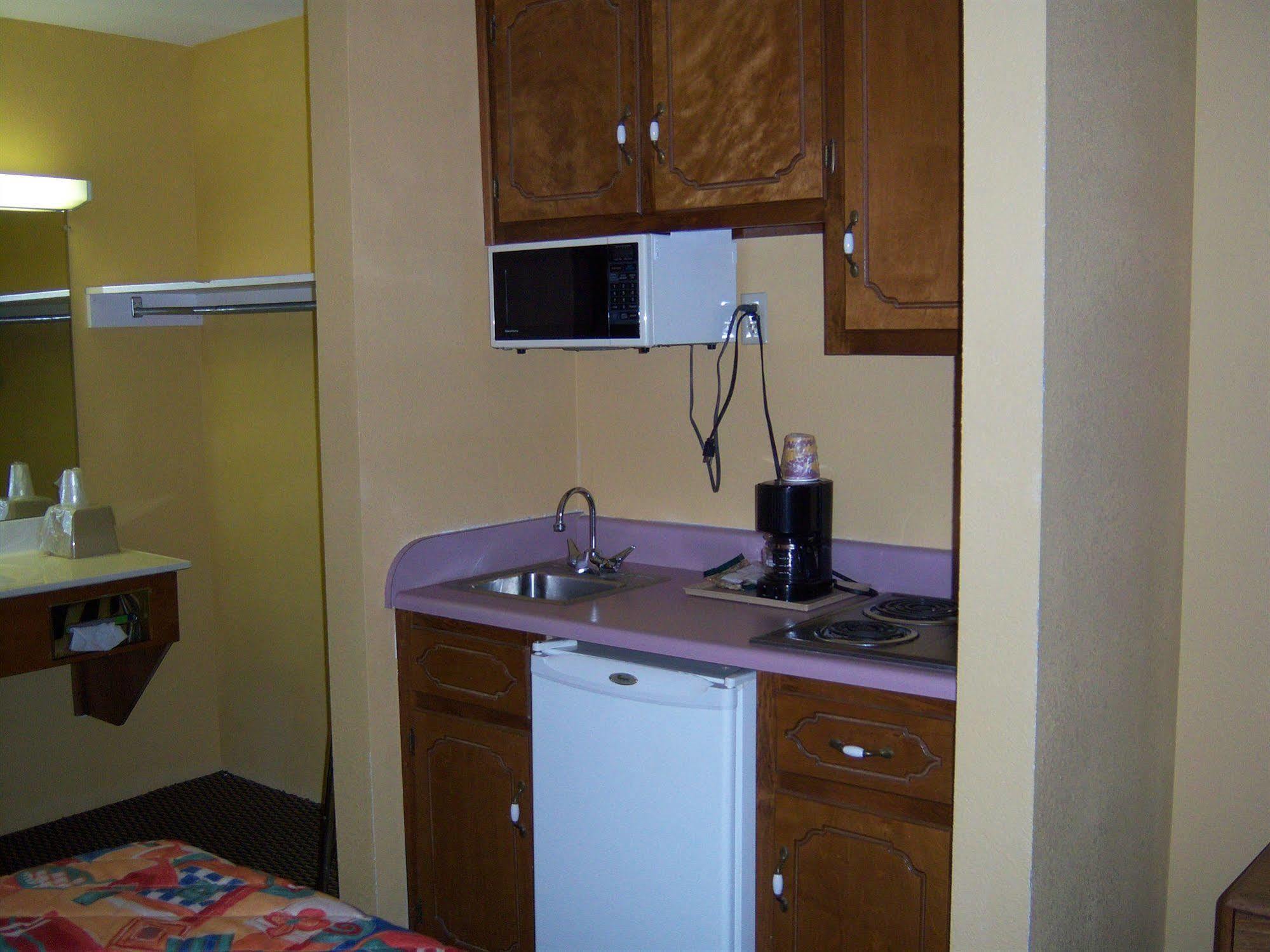 Days Inn Guntersville Bagian luar foto