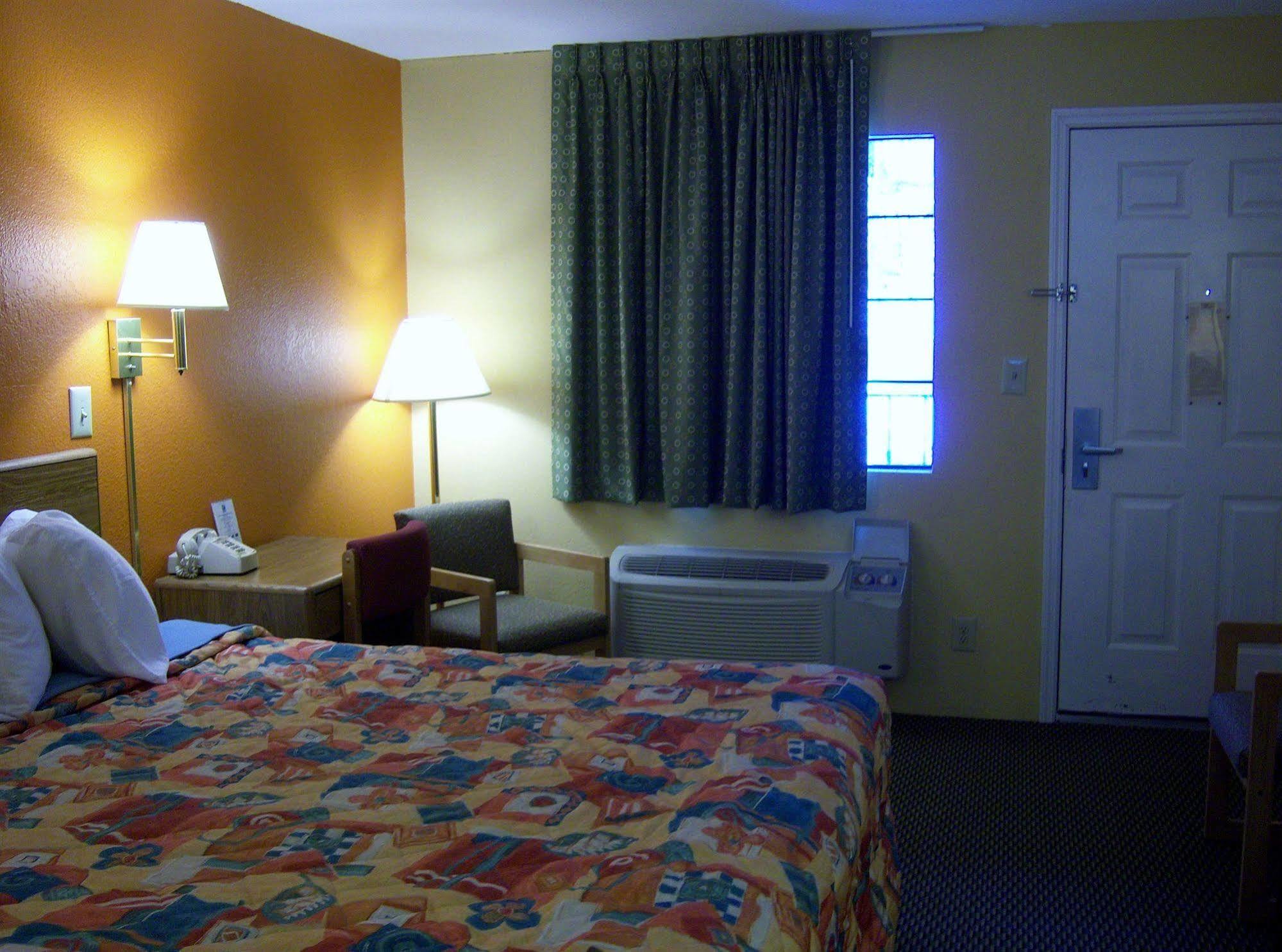 Days Inn Guntersville Bagian luar foto